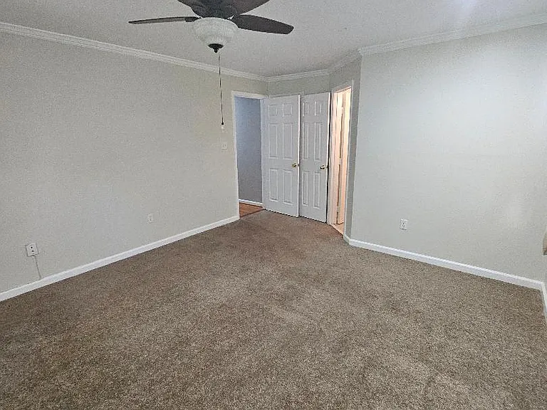 9811 Lake Pointe Ct #203 — Photo 40