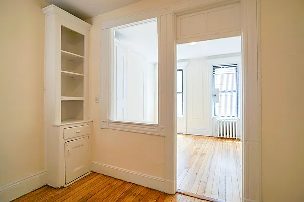 Rented by Compass | media 8