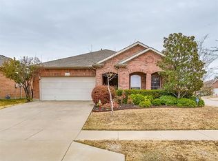 6200 Isadora Ln, Fort Worth, TX 76131