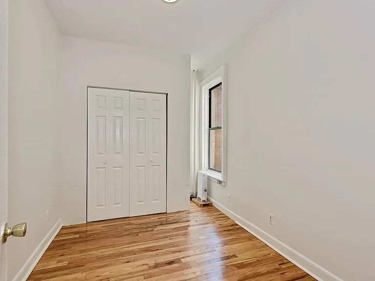 48 Pinehurst Ave #33 — Photo 6