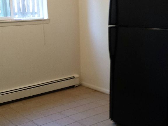 4th image of 1474 10th St APT 5