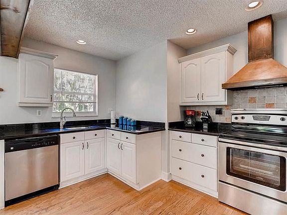 2nd image of 1119 Highland Beach Dr APT 3