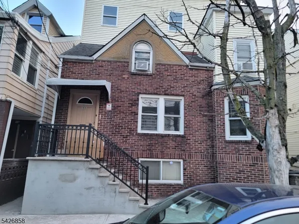 22 Nichols St, Newark, NJ 07105