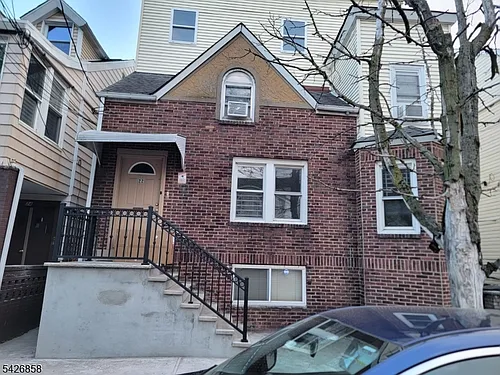 22 Nichols St Photo 1
