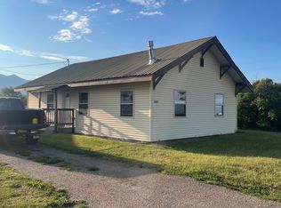 42402 Montana Ave, Pablo, MT 59855