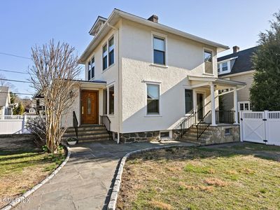 65 Orchard St, Cos Cob, CT, 06807
