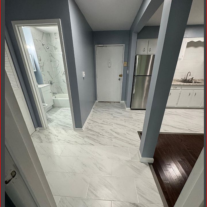 1st image of 560 Main St #3E