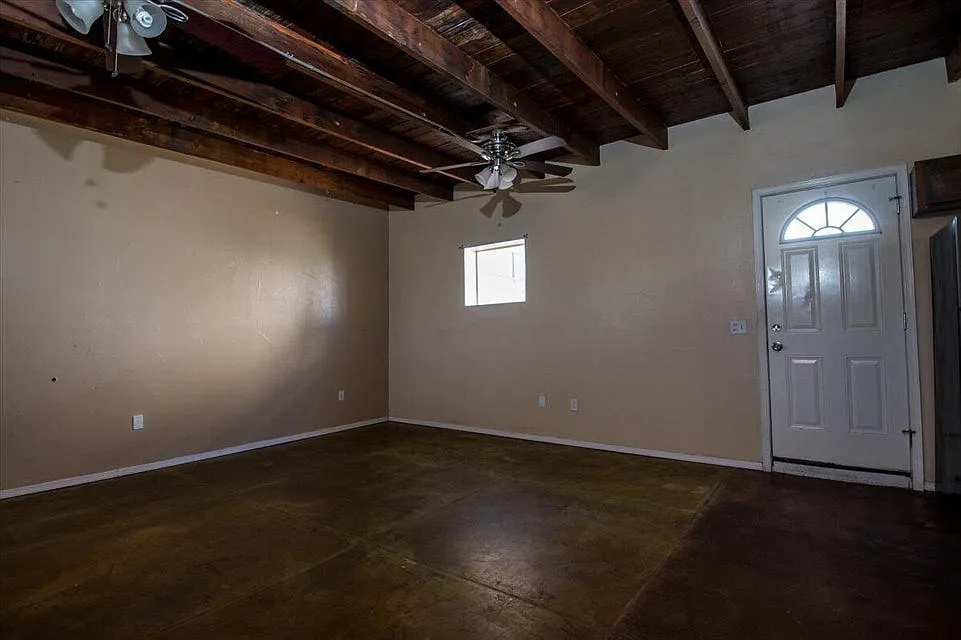 Studio, 500 sqft, $750 — Photo 2
