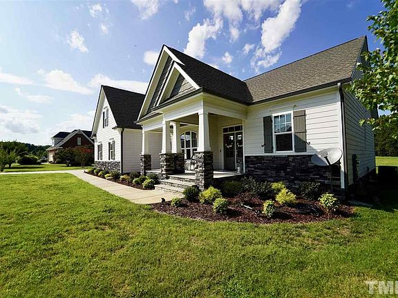 2nd image of 2605 Maple Hollow Ct