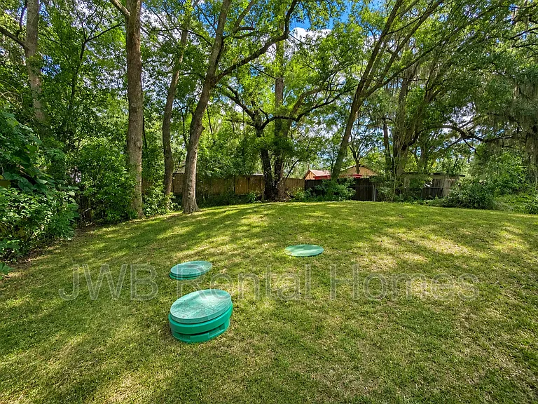 8727 Osteen St — Photo 13