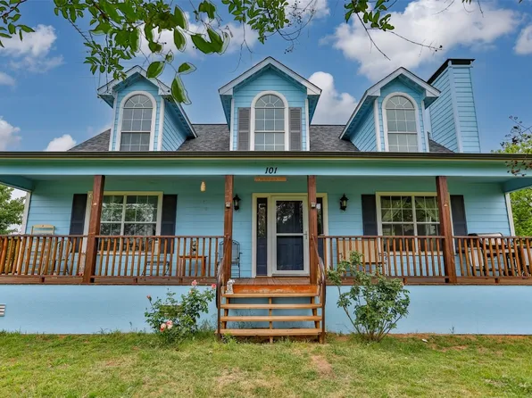 101 Redbird Ln, Tioga, TX 76271