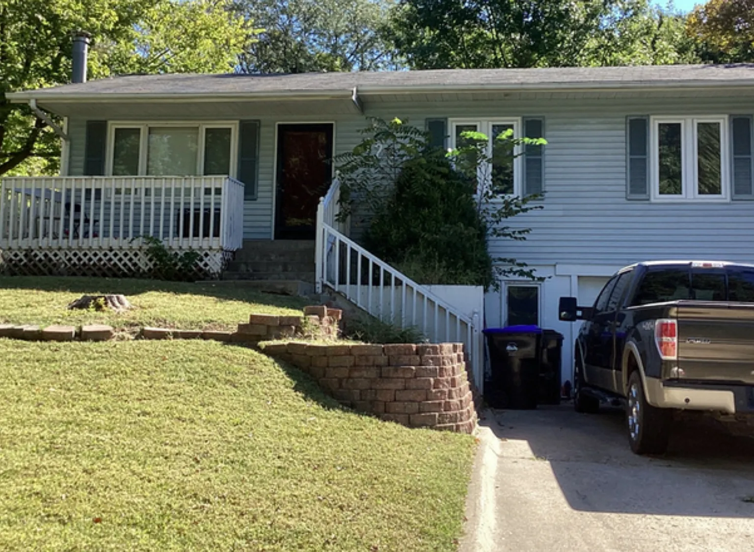 3 bed, 1.5 bath, $1,650 — Photo 1
