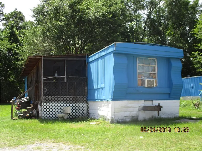 4900 Fausett Dr — Photo 4