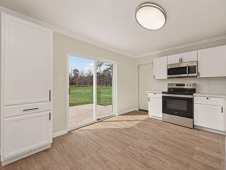 25409 Pebble Dr — Photo 15