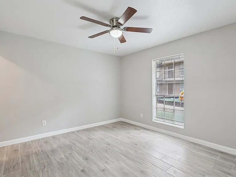 7-web-or-mls-6718 De Moss Dr Unit 343-S2102-005