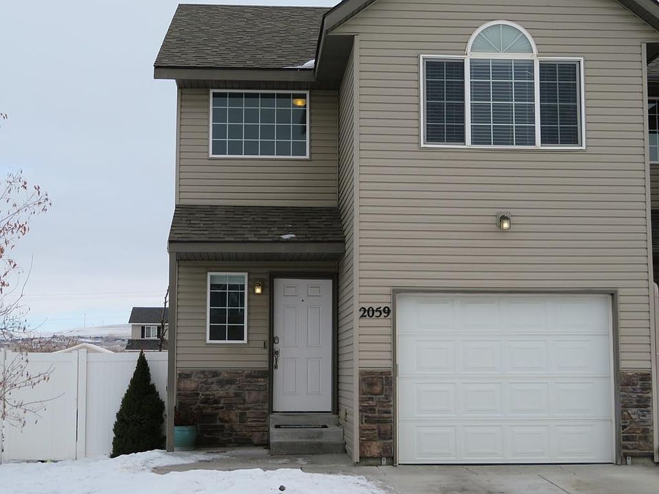 1st image of 2059 Dakota Ln