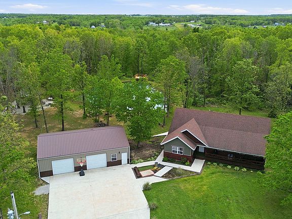 2nd image of 3759 Skyline Road