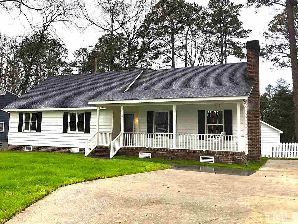 1st image of 1504 Treetop Ln