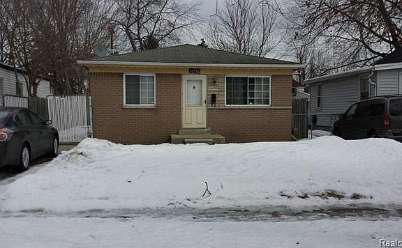 5th image of 20750 Ehlert Ave