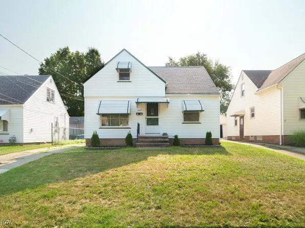 6475 Westminster Dr, Parma, OH 44129