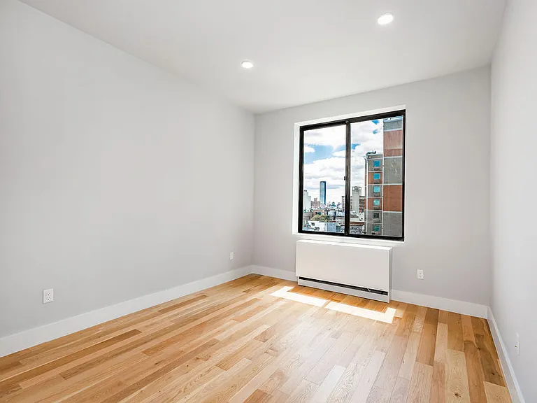 101 E 10th St #7-C — Photo 4