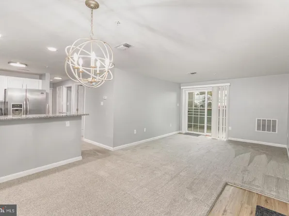 100 Grosvenor Ln APT 3, Stafford, VA 22556