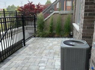 1525 Kingston Rd #116, Pickering, ON L1V0E9