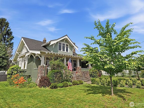 3rd image of 2249 Griffin Avenue