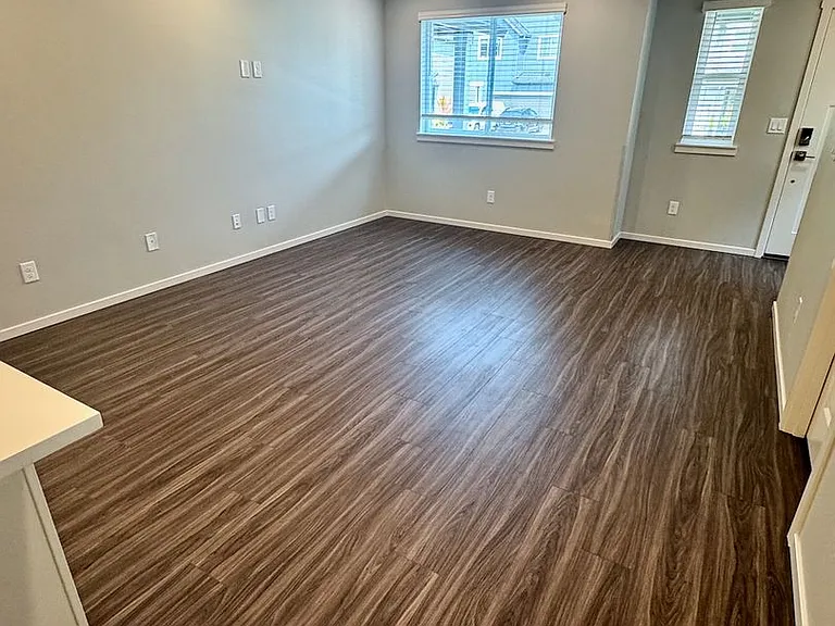 2388 Sawtelle Dr — Photo 5
