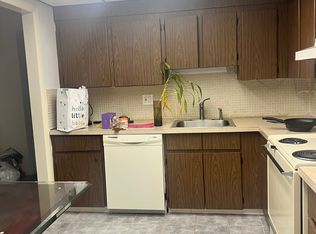 320 Pleasant St #19, Stoughton, MA 02072