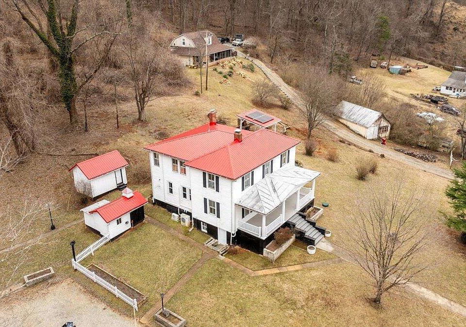 1st image of 21 Murray Hill Rd