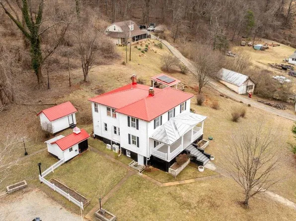 21 Murray Hill Rd, Boones Mill, VA 24065