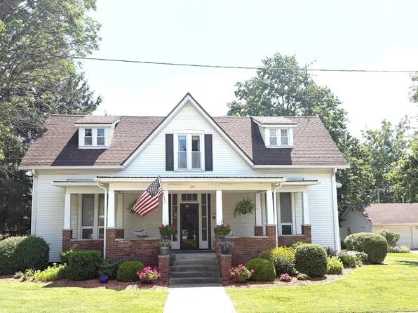 215 N College St, Rockville, IN 47872