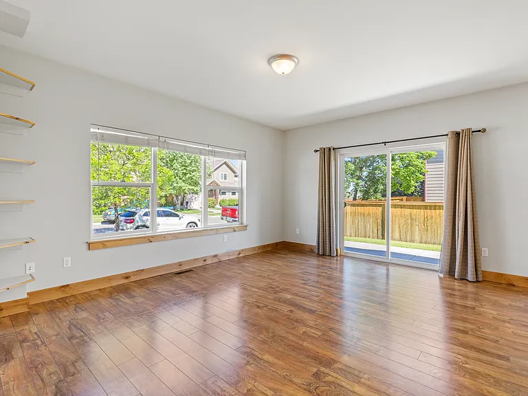 2781 Renee Way — Photo 15