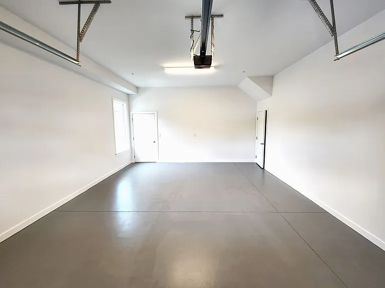 605 Commonwealth Dr — Photo 10