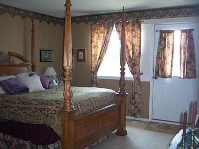 Master BR with private deck