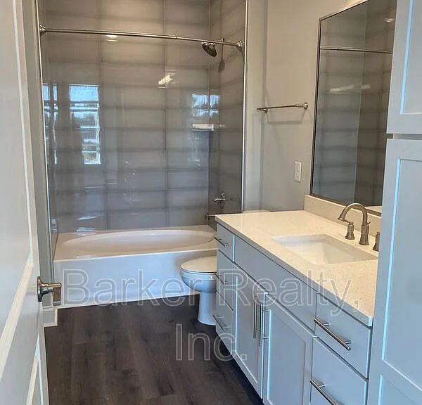 414 S White St #307 — Photo 5