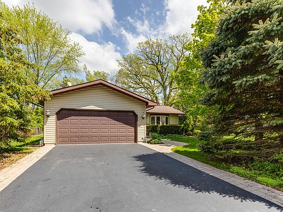 2nd image of 25 S Monica Dr
