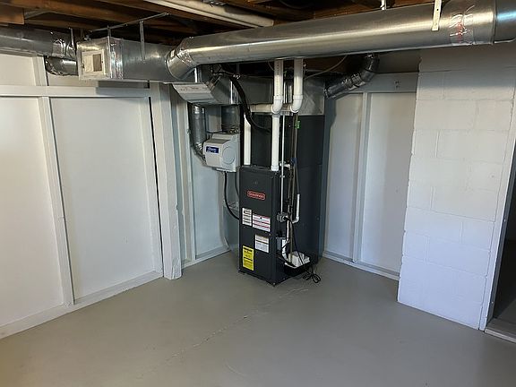 4th image of 505 W 12th St
