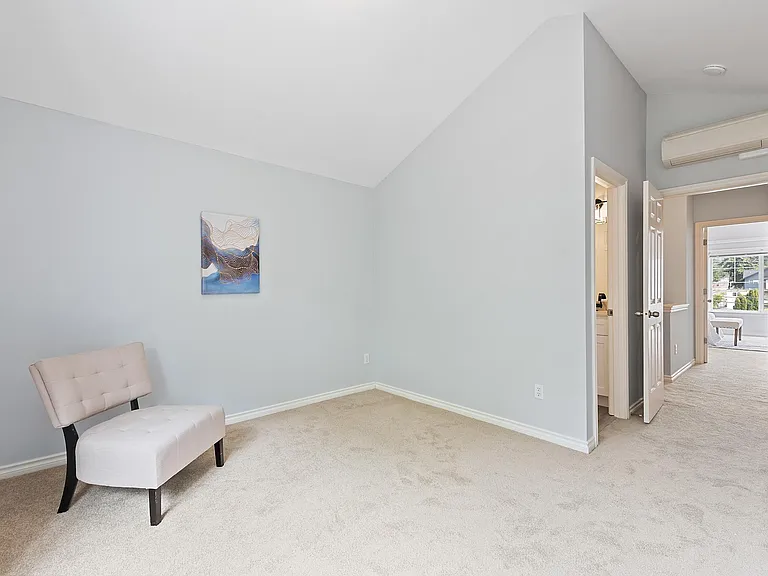 4844 Railroad Ave NE — Photo 18