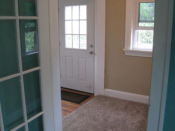 5th image of 329 N 38th Ave W