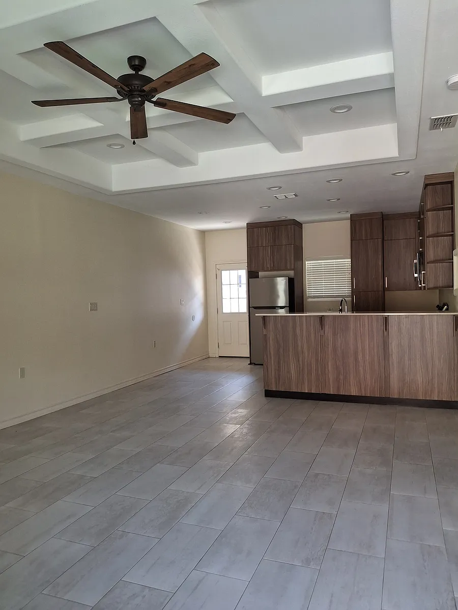 Building Photo - 710 S Missouri Ave #1 & 5