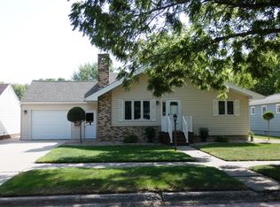 2833 Oak Ave, Slayton, MN 56172