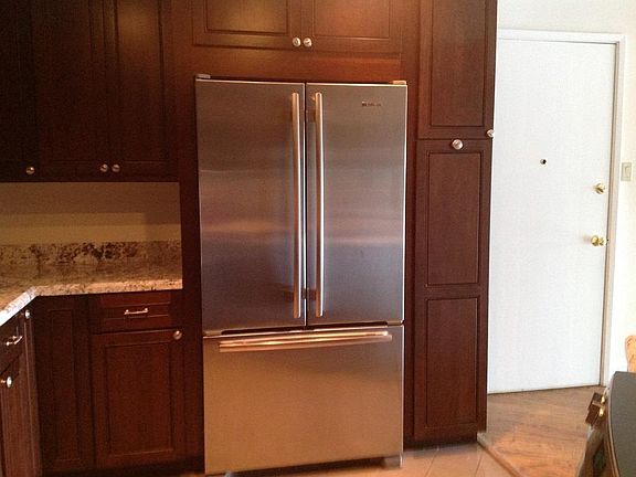 2nd image of 5050 Woodway Dr APT 3H