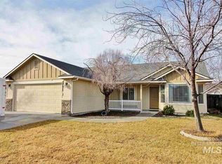 2171 N Viewhill Ave, Meridian, ID 83646