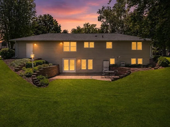 2758 Otto Ct, Green Bay, WI 54313