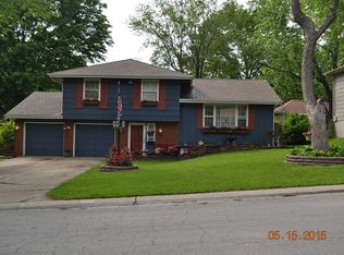 810 N Arapaho St, Independence, MO 64056