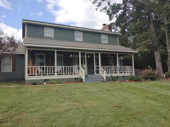 1421 Thrasher Hills Dr NE, Dalton, GA 30721