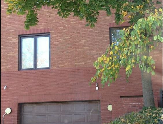 3rd image of 7923 Kingsbury Blvd APT 203