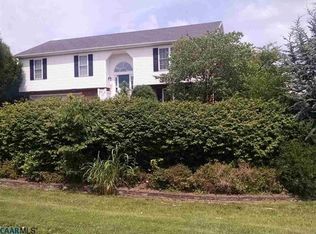 74 Falcon Ln, Weyers Cave, VA 24486